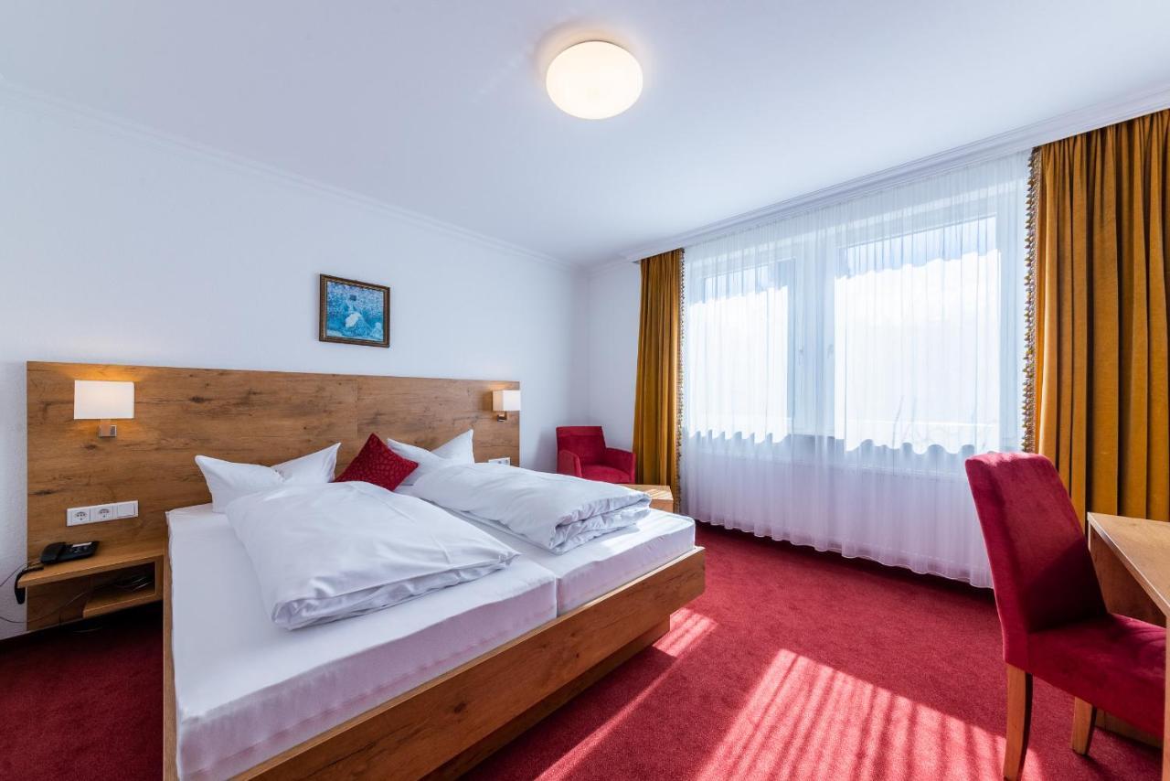 Hotel Krone Rielasingen-Worblingen Exterior foto